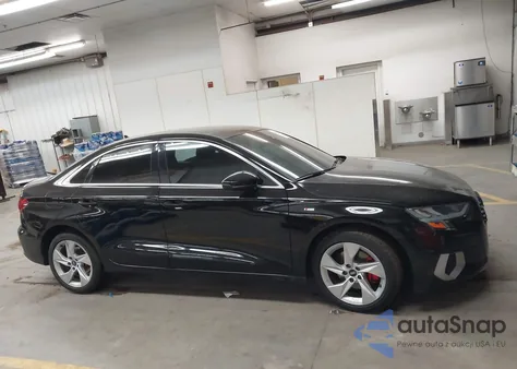 2022 Audi A3 Premium 40 Tfsi Front-Wheel Drive S Tronic z USA, uszkodzony, nr VIN WAUAUDGY4NA026756